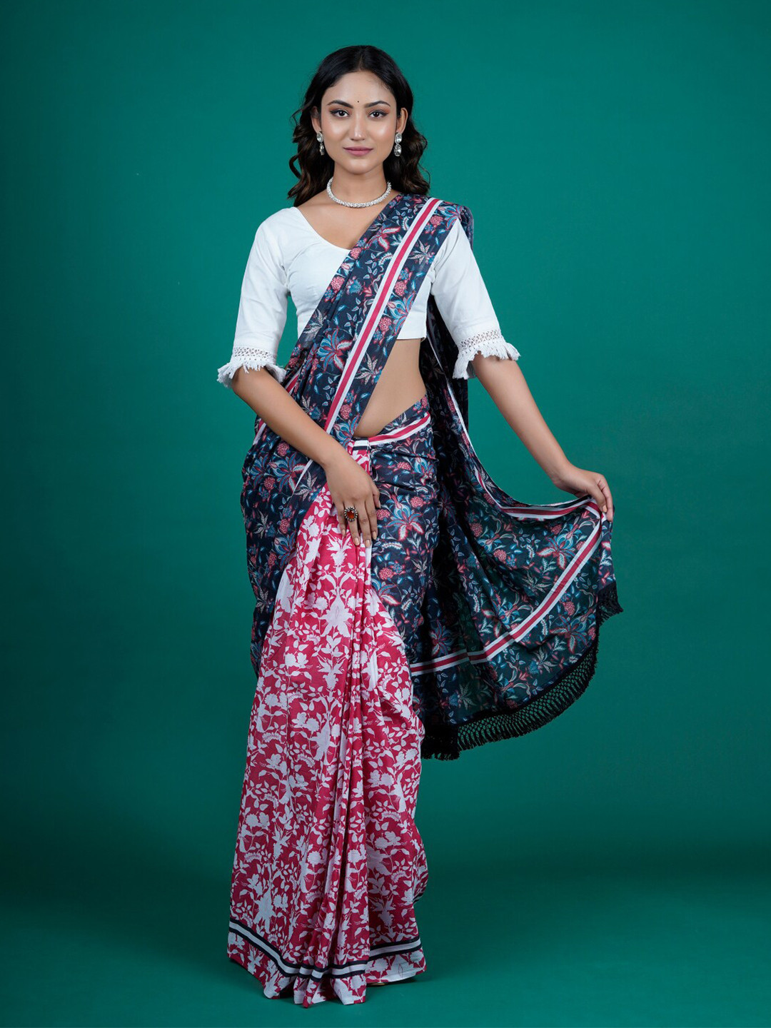 

BUTA BUTI Floral Pure Cotton Saree, White