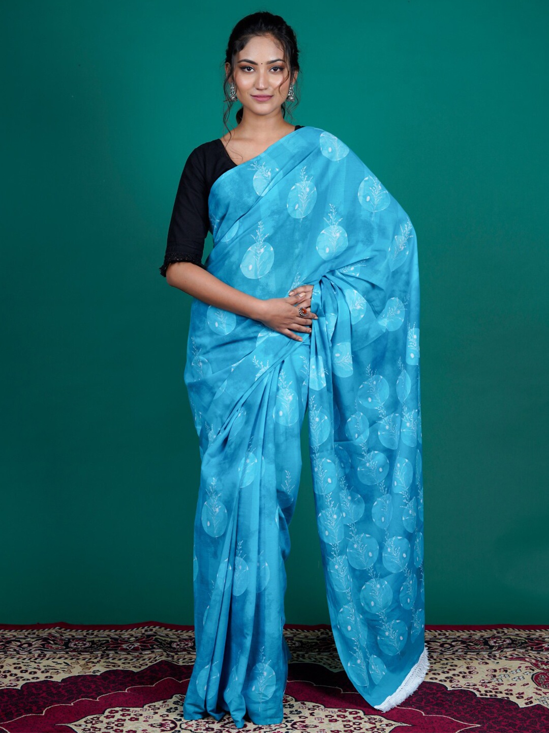 

BUTA BUTI Floral Printed Pure Cotton Saree, Blue