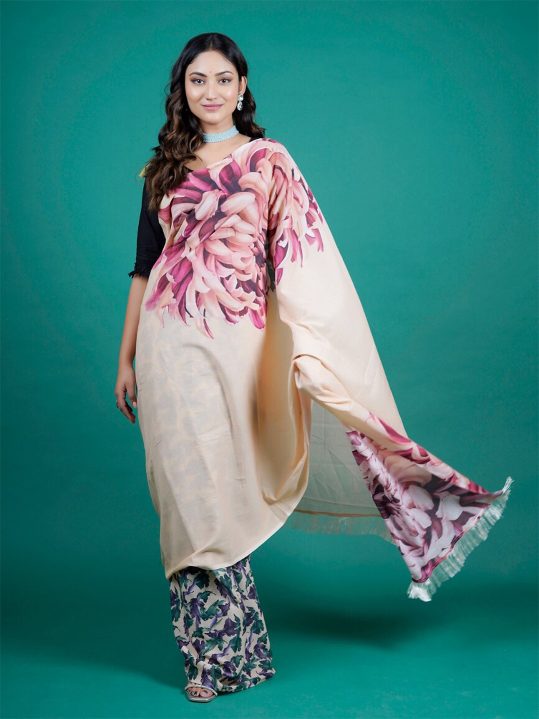 

BUTA BUTI Floral Printed Pure Cotton Saree, Beige