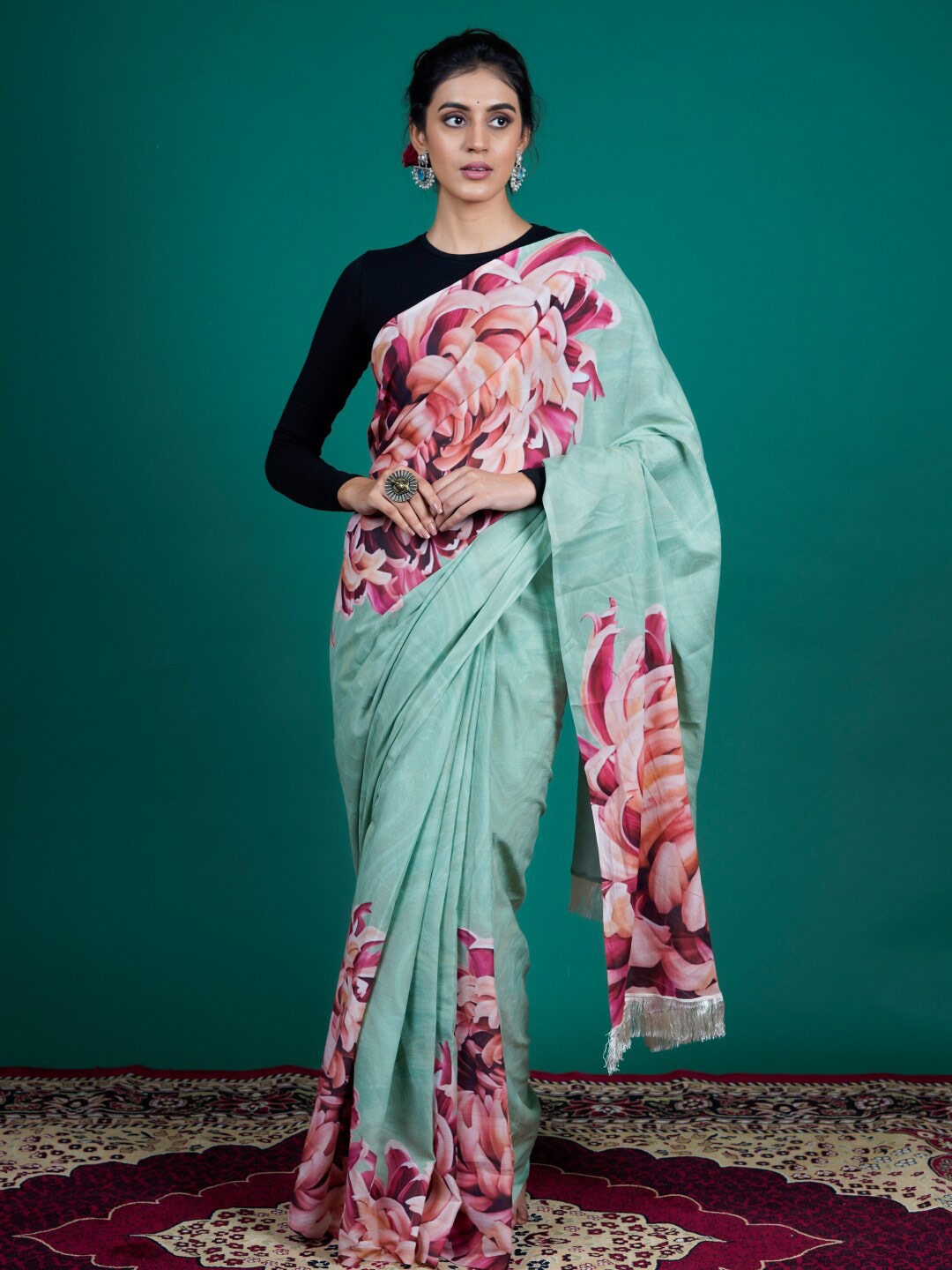 

BUTA BUTI Floral Printed Pure Cotton Saree, Green