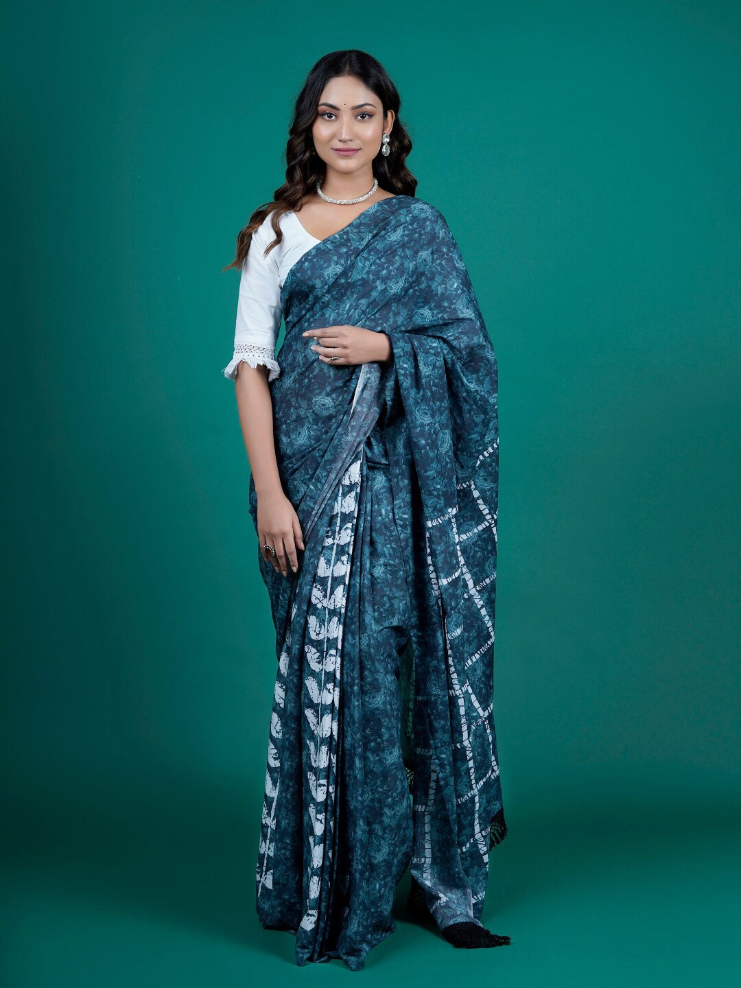 

BUTA BUTI Floral Pure Cotton Saree, Blue