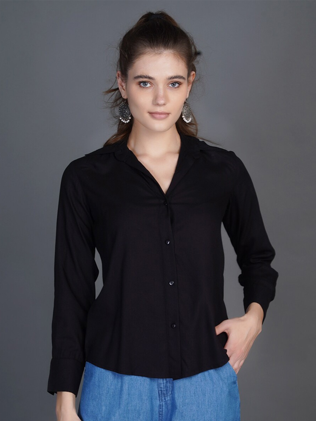 

Chemistry Classic Spread Collar Cotton Shirt, Black