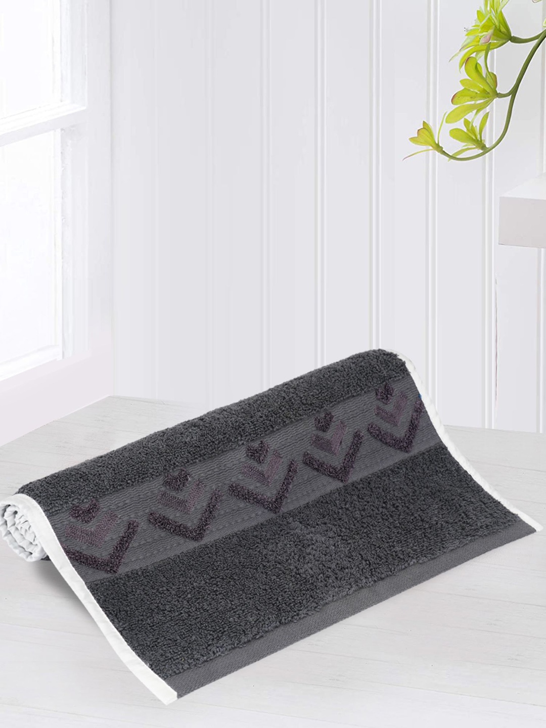

LUSH & BEYOND Grey 500 GSM Pure Cotton Hand Towel