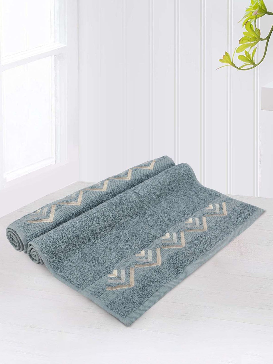 

LUSH & BEYOND Blue 2 Pieces Embroidered Cotton 500 GSM Hand Towels