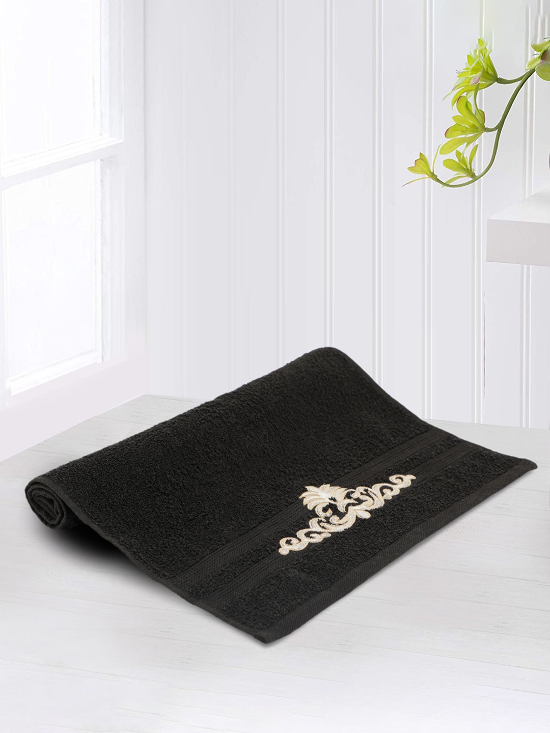 

LUSH & BEYOND Black Embossed 500 GSM Pure Cotton Hand Towel