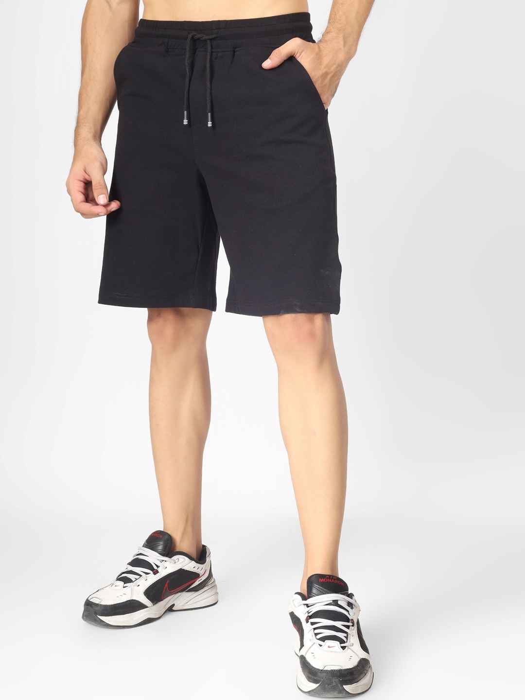 

WEARDUDS Men Mid Rise Pure Cotton Sports Shorts, Black