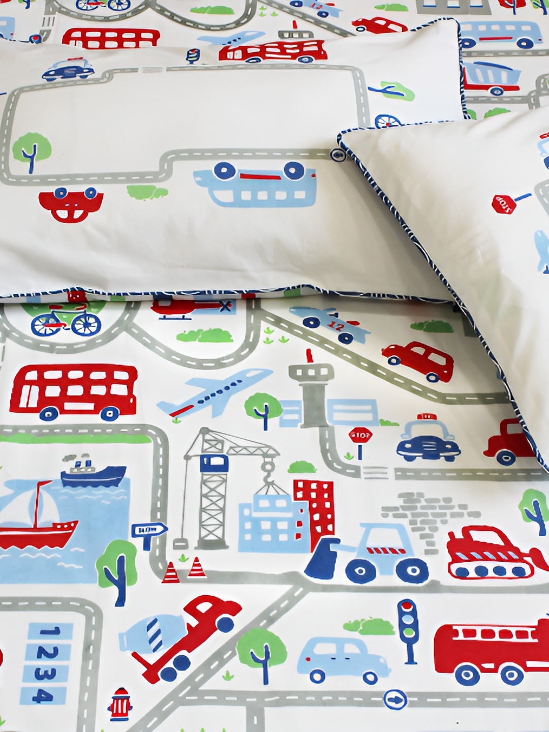 

Silverlinen Blue Transport Vehicles Printed 250 TC Cotton King Bedsheet Set, Cream