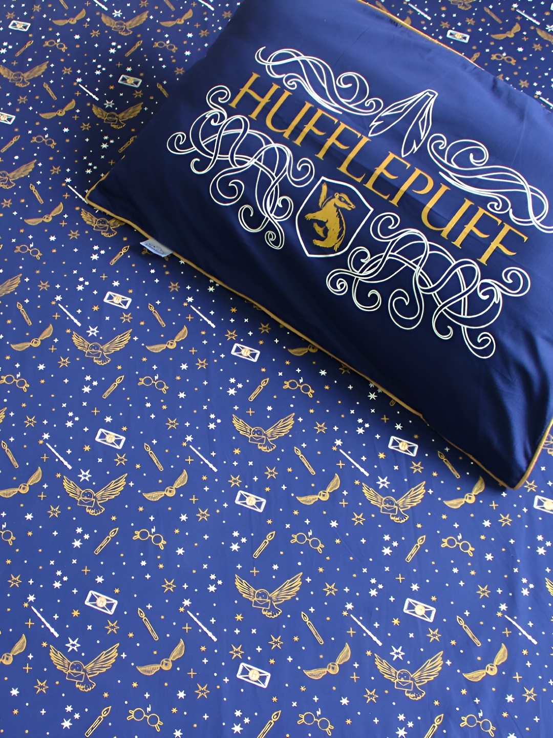 

Silverlinen Blue and Gold Harry Potter Hufflepuff Printed 250 TC Single Bedsheet Set