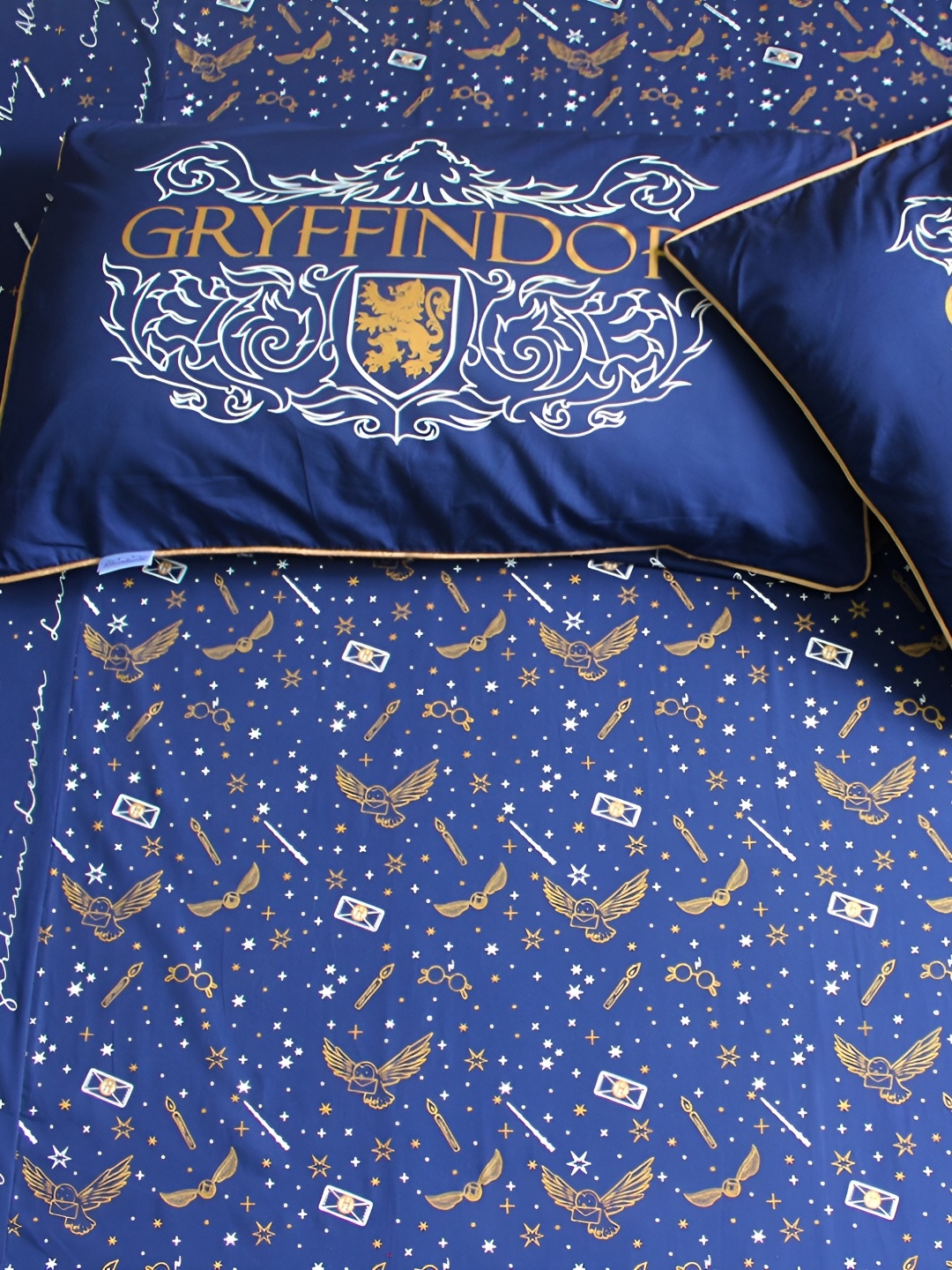 

Silverlinen Harry Potter Gryffindor 250 TC King Bedsheet with 2 Pillow Covers, Blue