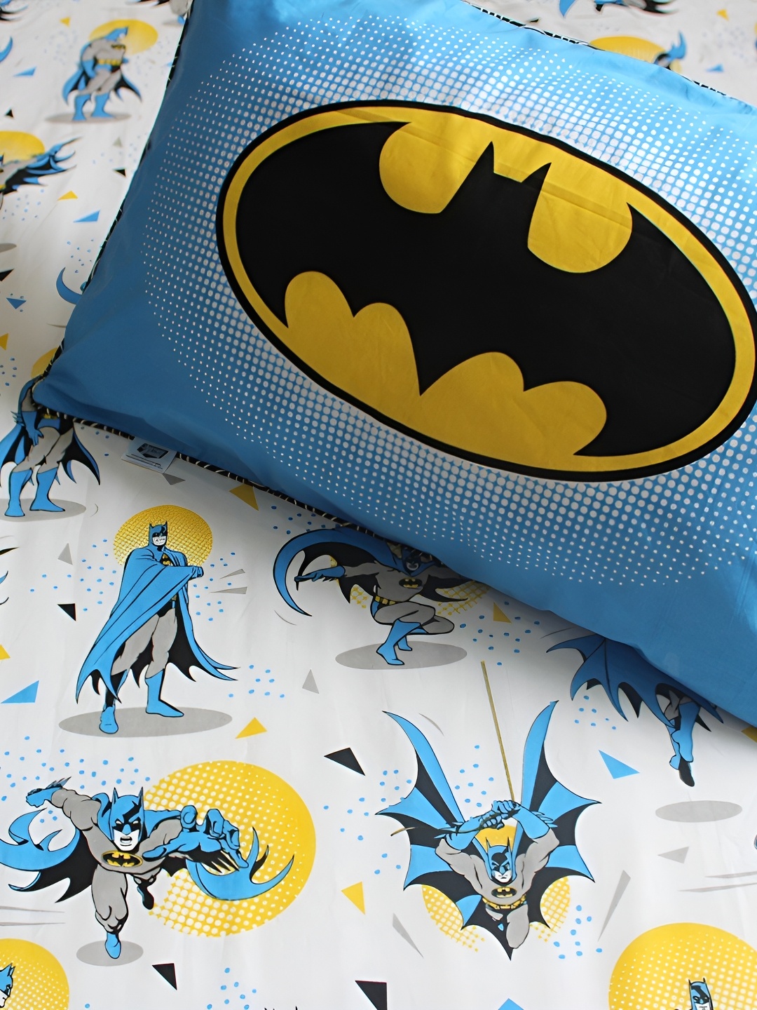 

Silverlinen Blue & White Batman Printed 250 TC Cotton Single Bedsheet with 1 Pillow Cover