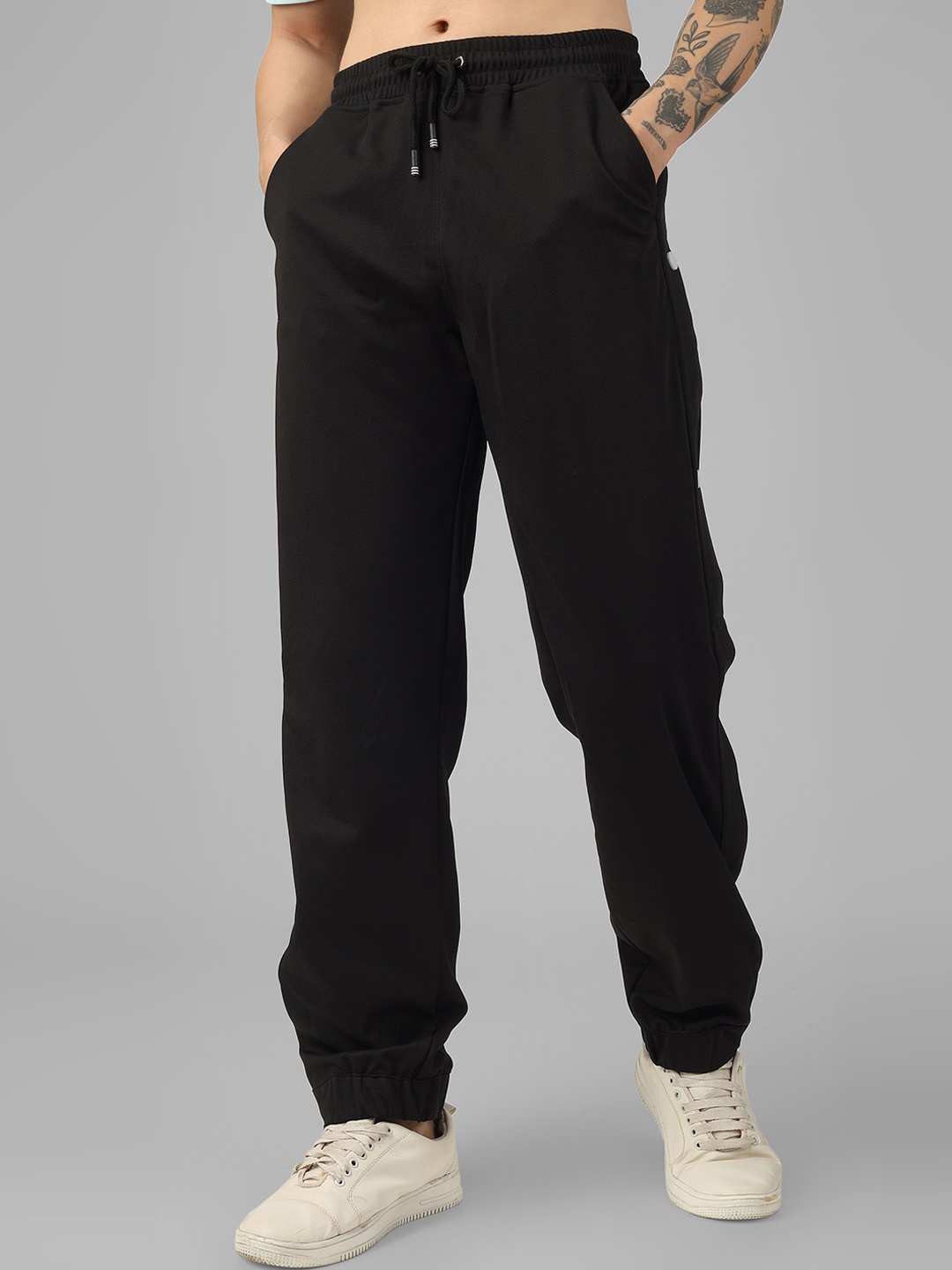 

WEARDUDS Men Mid-Rise Relaxed Fit Joggers, Black