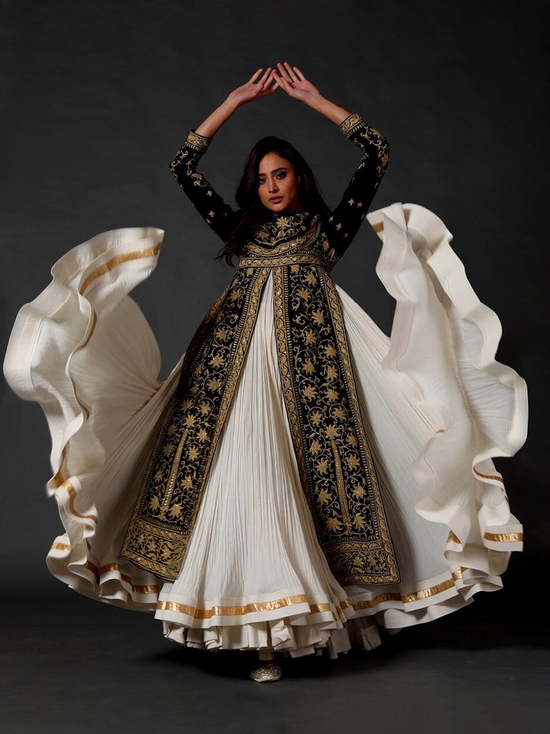 

Rohit Bal Ethnic Motifs Embroidered Chanderi Silk Anarkali Kurta Set, Black