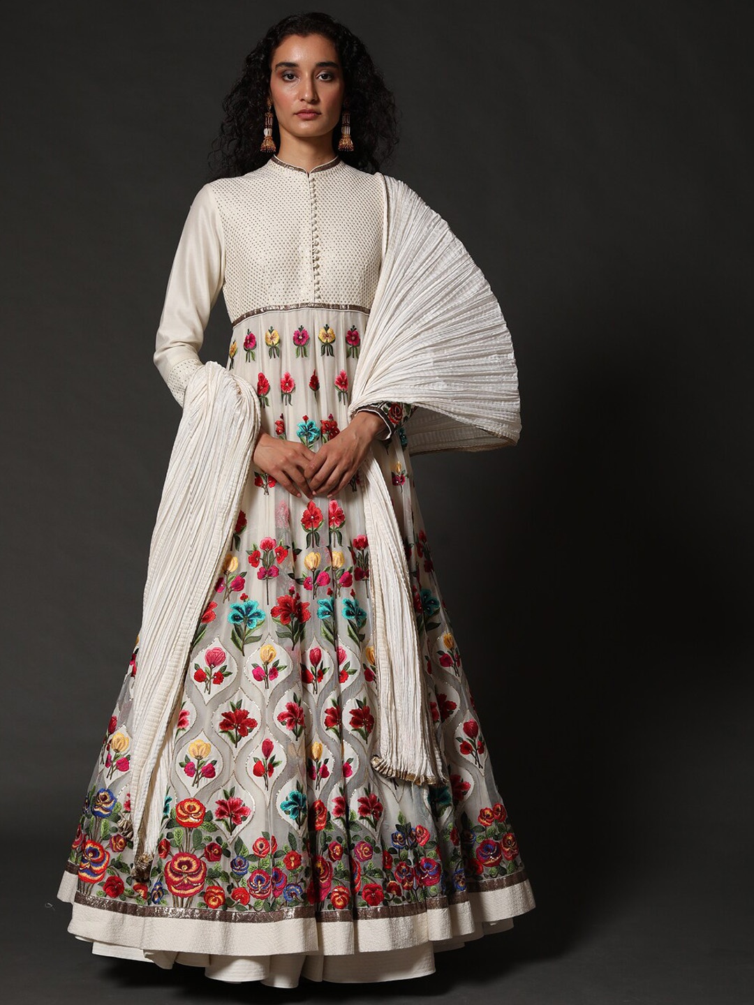 

Rohit Bal Floral Embroidered Anarkali Kurta With Skirt & Dupatta, Off white