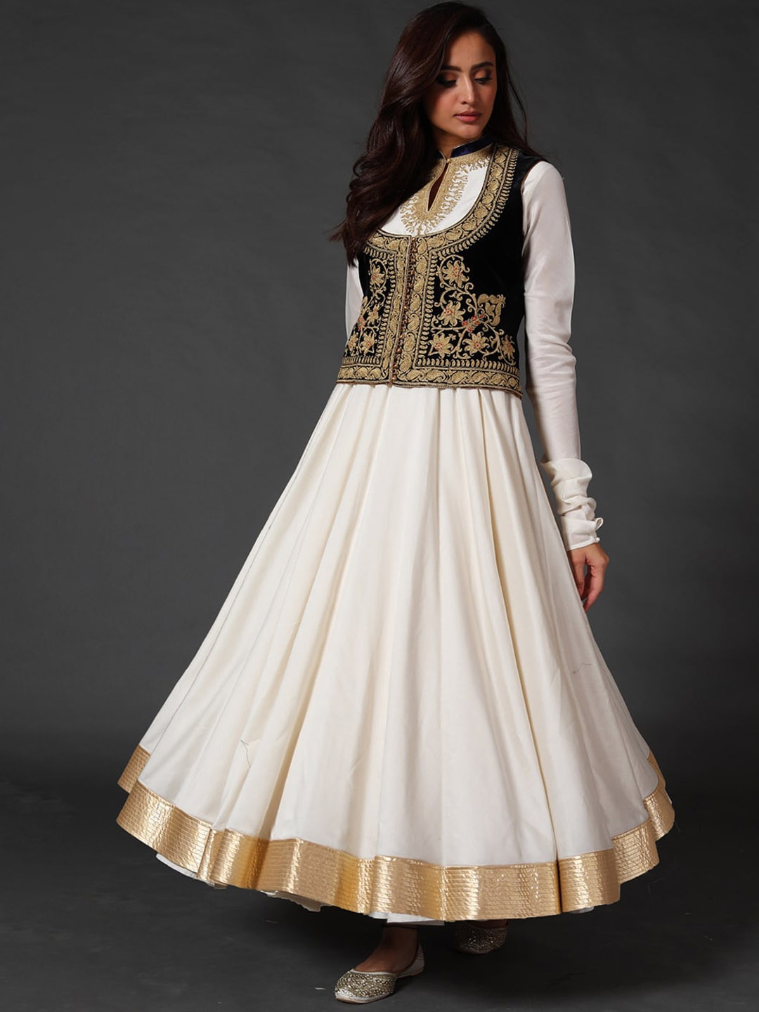 

Rohit Bal Floral Embroidered Silk Fit & Flared Maxi Ethnic Dress With Jacket, Off white