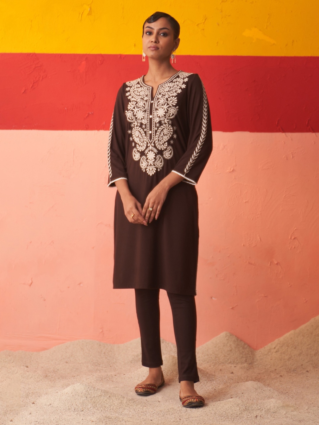 

Lakshita Paisley Embroidered Straight Woolen Kurta, Brown