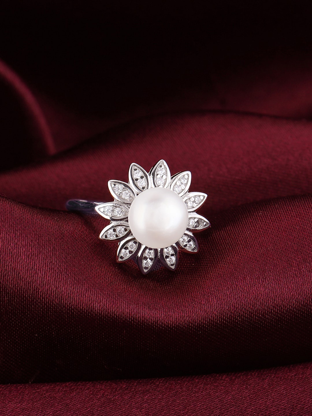 

GIVA 925 Sterling Silver Rhodium-Plated Stone-Studded & Pearl Beaded Finger Ring