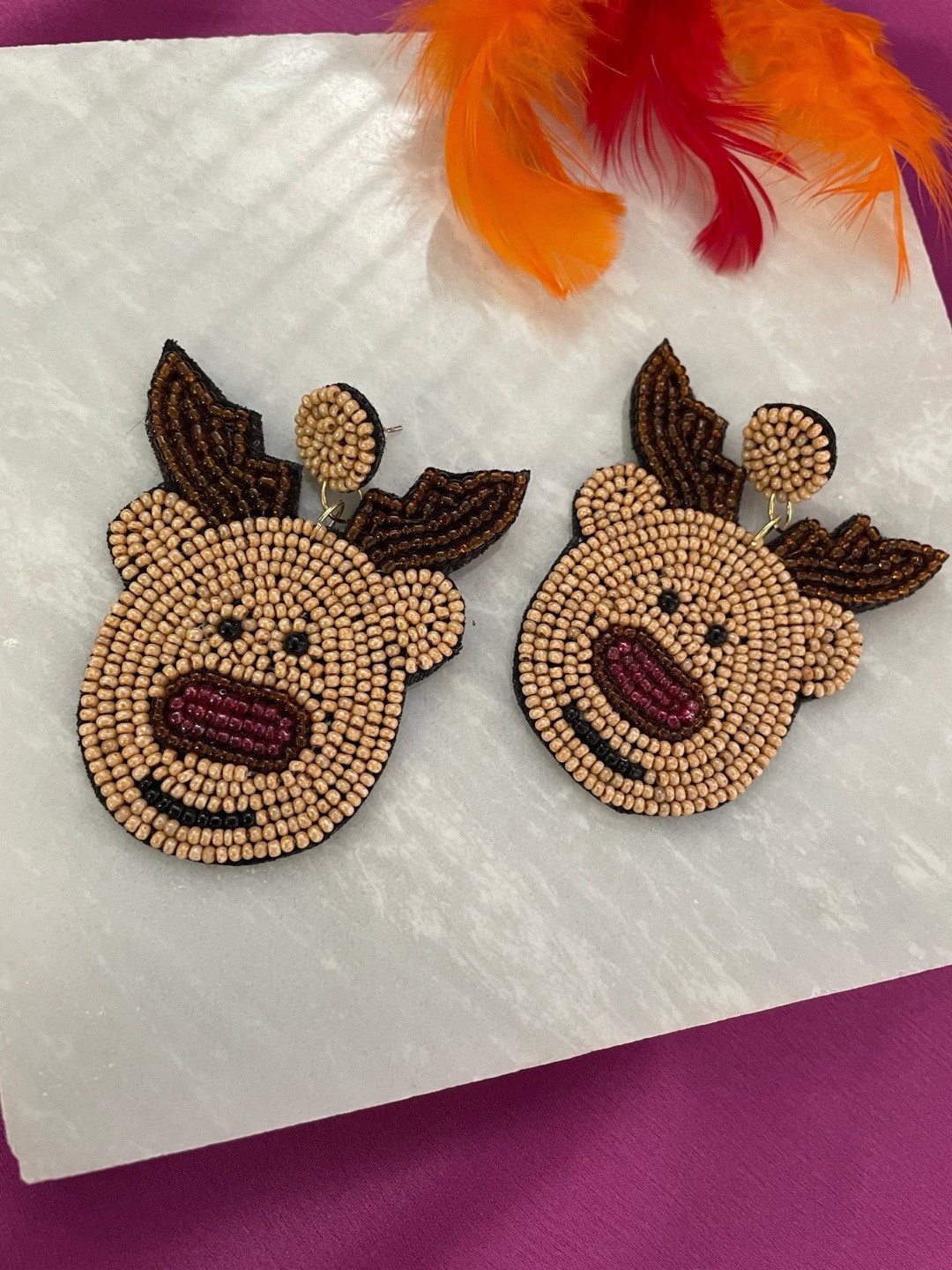 

Digital Dress Room Animal Shaped Artificial Beads Studs Earrings, Brown