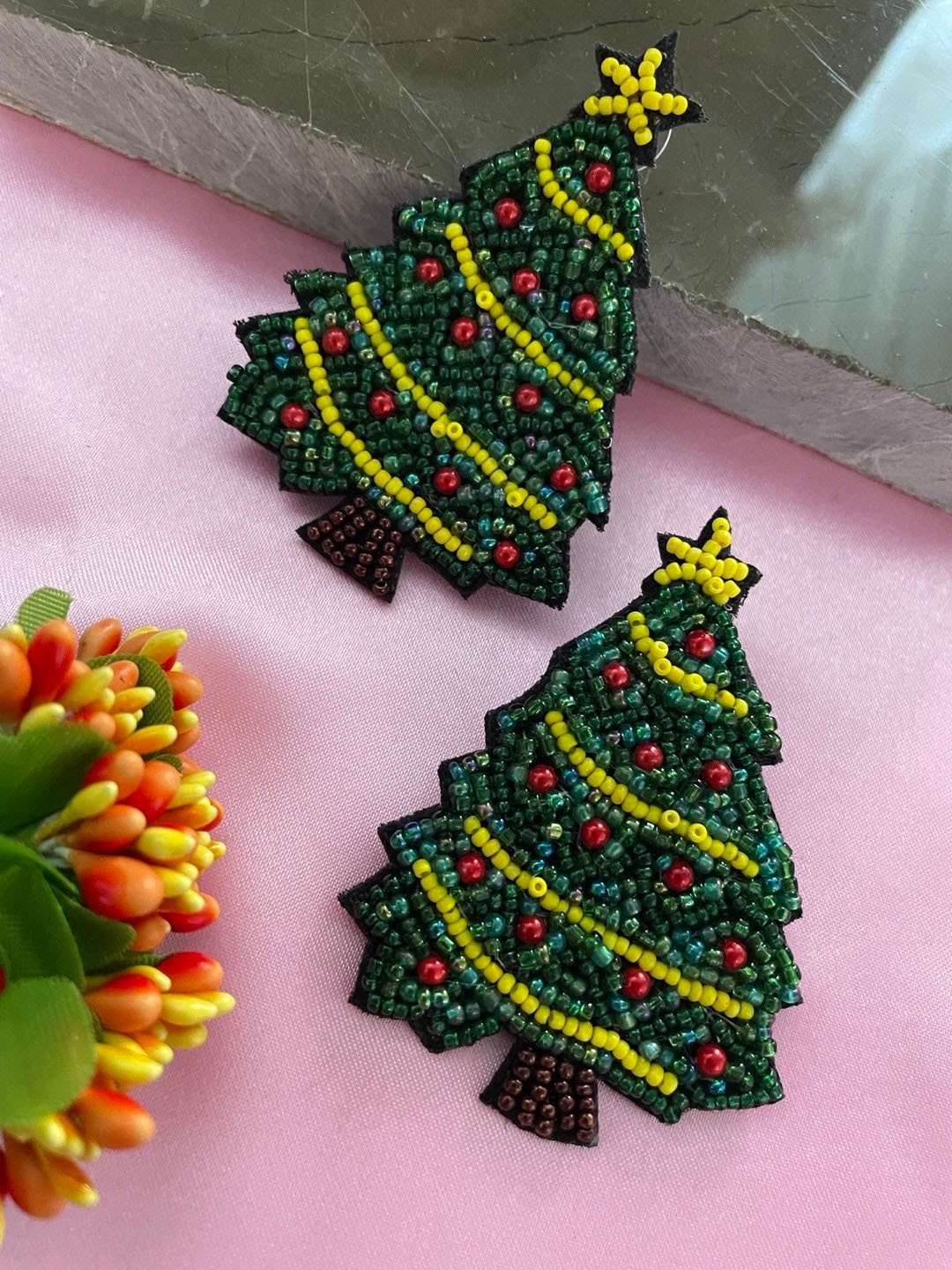 

Digital Dress Room Christmas Special Beaded Classic Christmas Tree Design Drop Earrings, Green