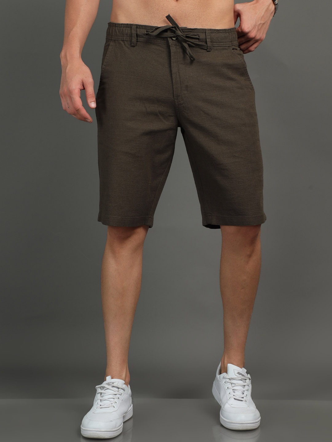 

Reslag Men Mid-Rise Linen Shorts, Green