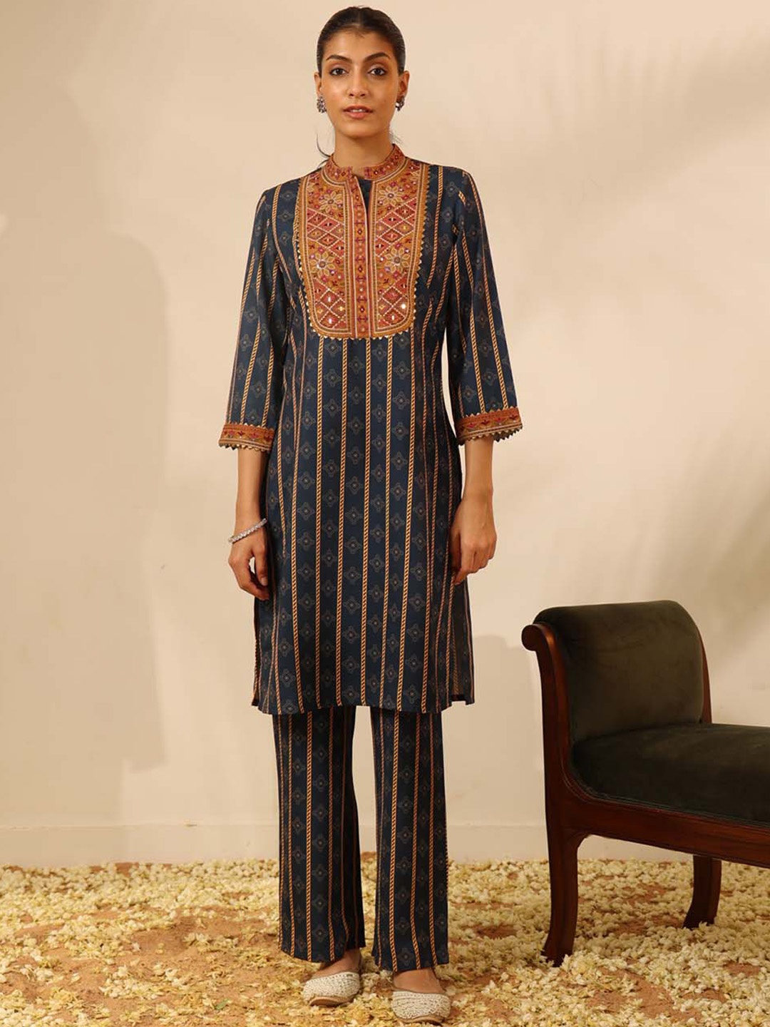 

Lakshita Striped Mandarin Collar Thread & Mirror Work Straight Kurta With Trouser, Navy blue