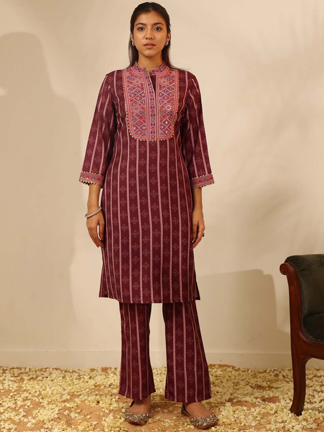 

Lakshita Ethnic Motifs Printed Regular Mirror Work Kurta With Trousers, Magenta