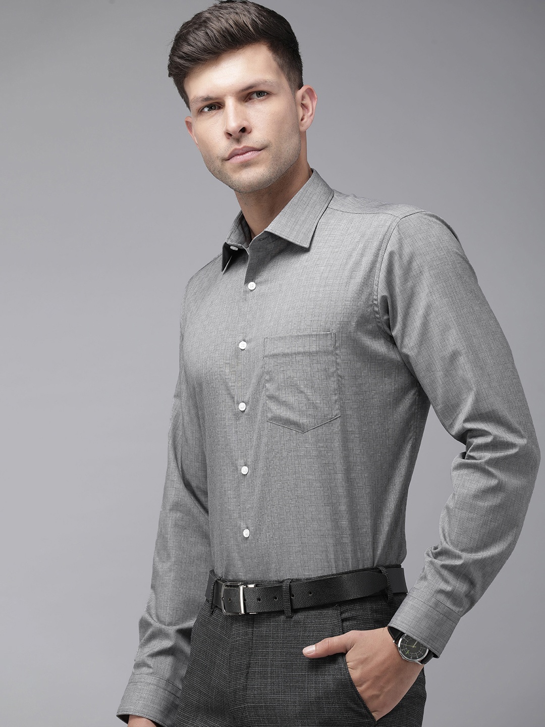 

Van Heusen Men Slim Fit Tartan Checks Formal Shirt, Grey