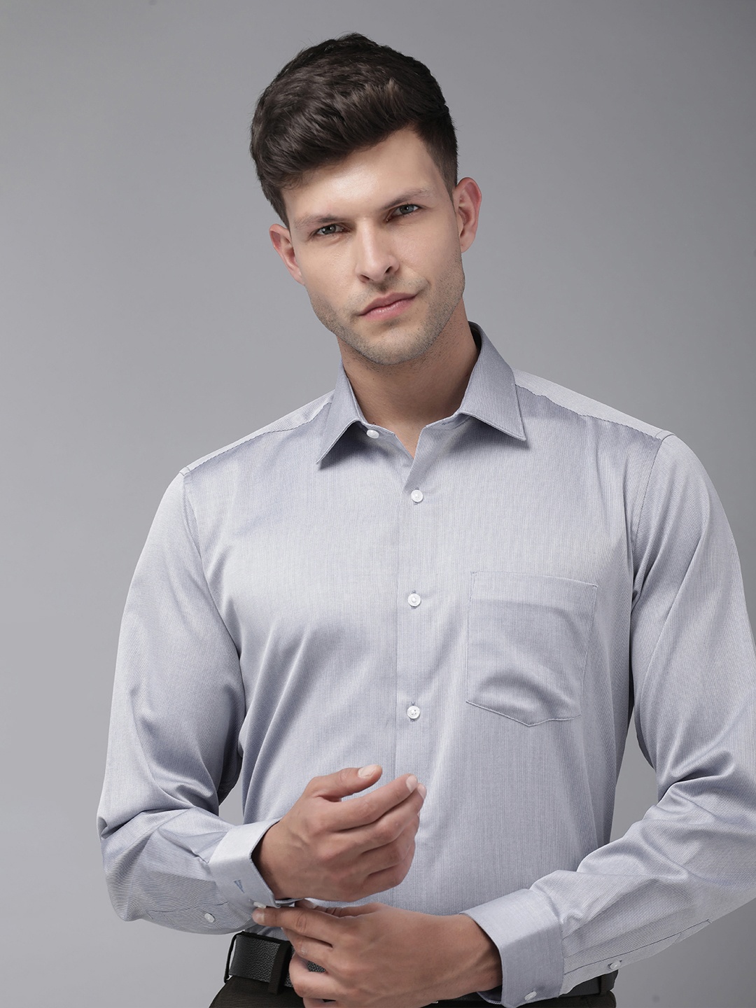 

Van Heusen Pure Cotton Custom Fit Opaque Formal Shirt, Blue
