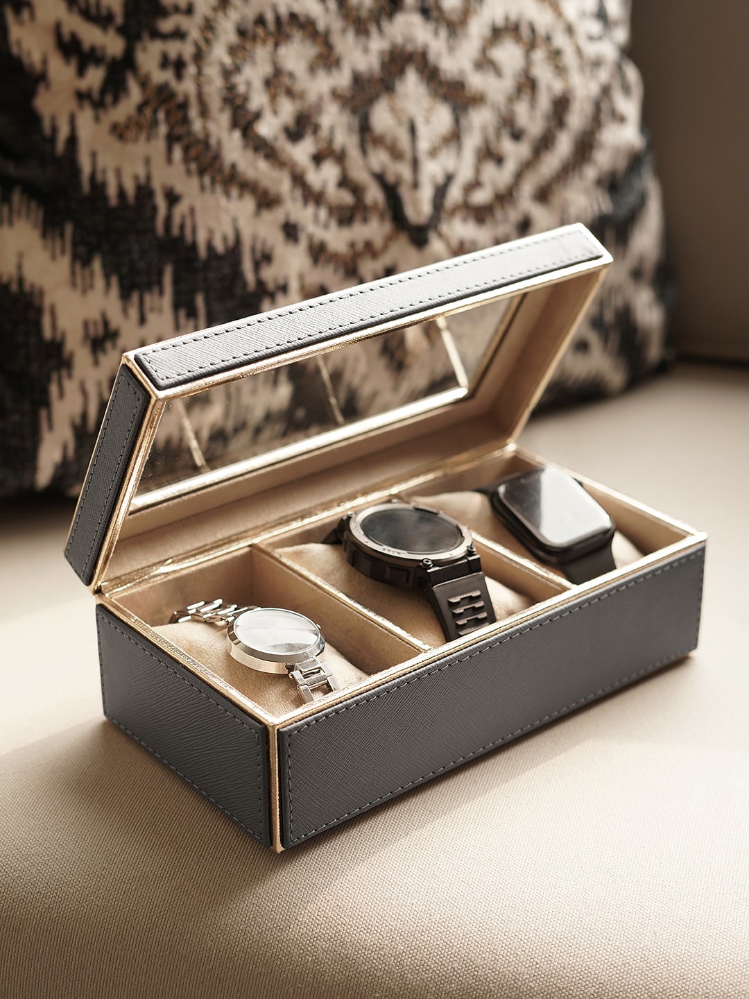 

Pure Home and Living Grey 3-Slots Faux Leather Watch Organiser Box