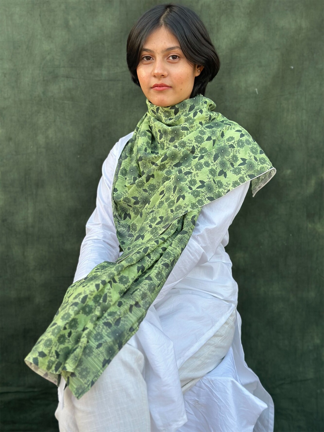 

BUTA BUTI Women Floral Printed Cotton Scarf, Green