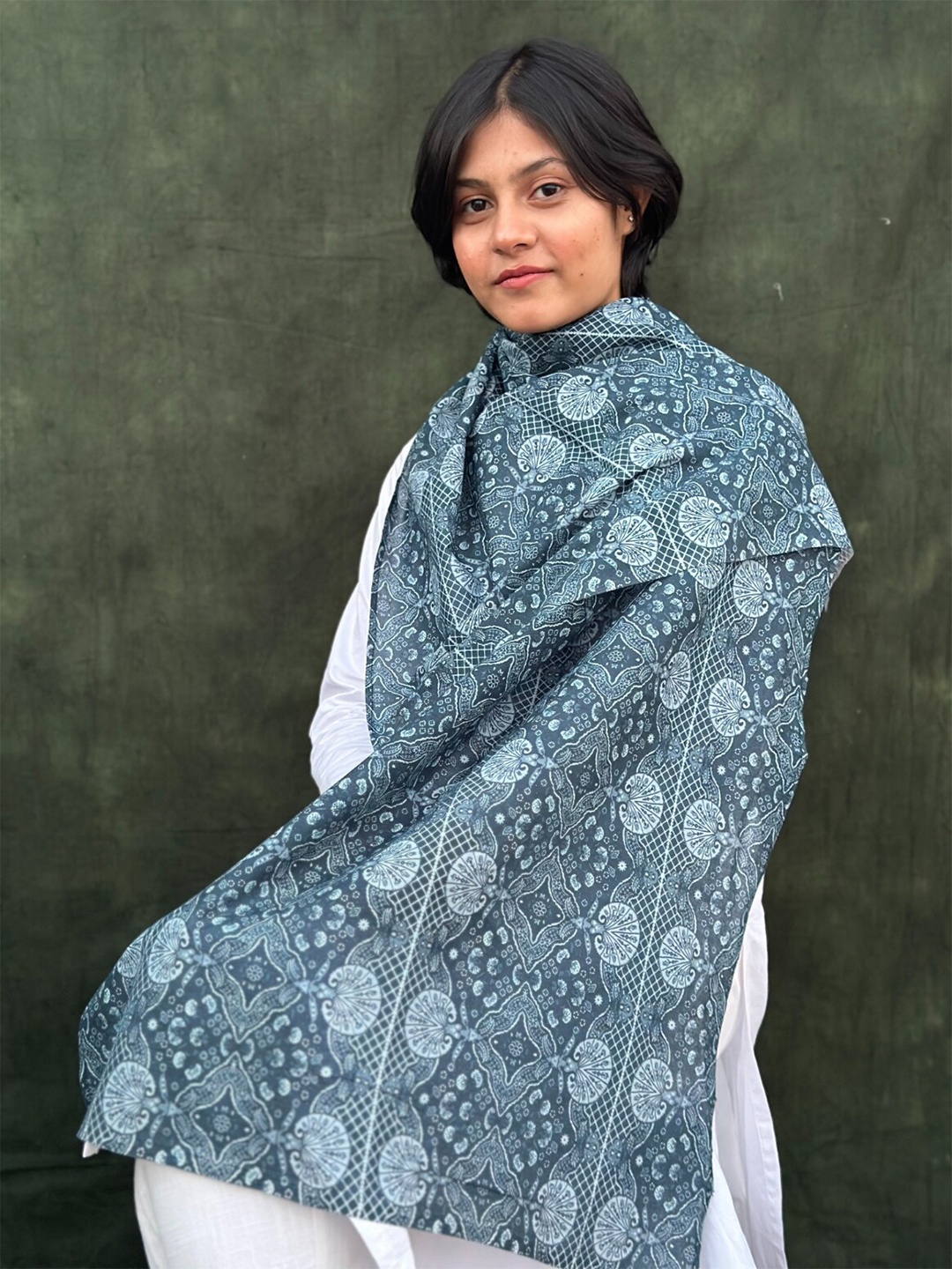 

BUTA BUTI Ethnic Motifs Printed Cotton Scarves, Blue