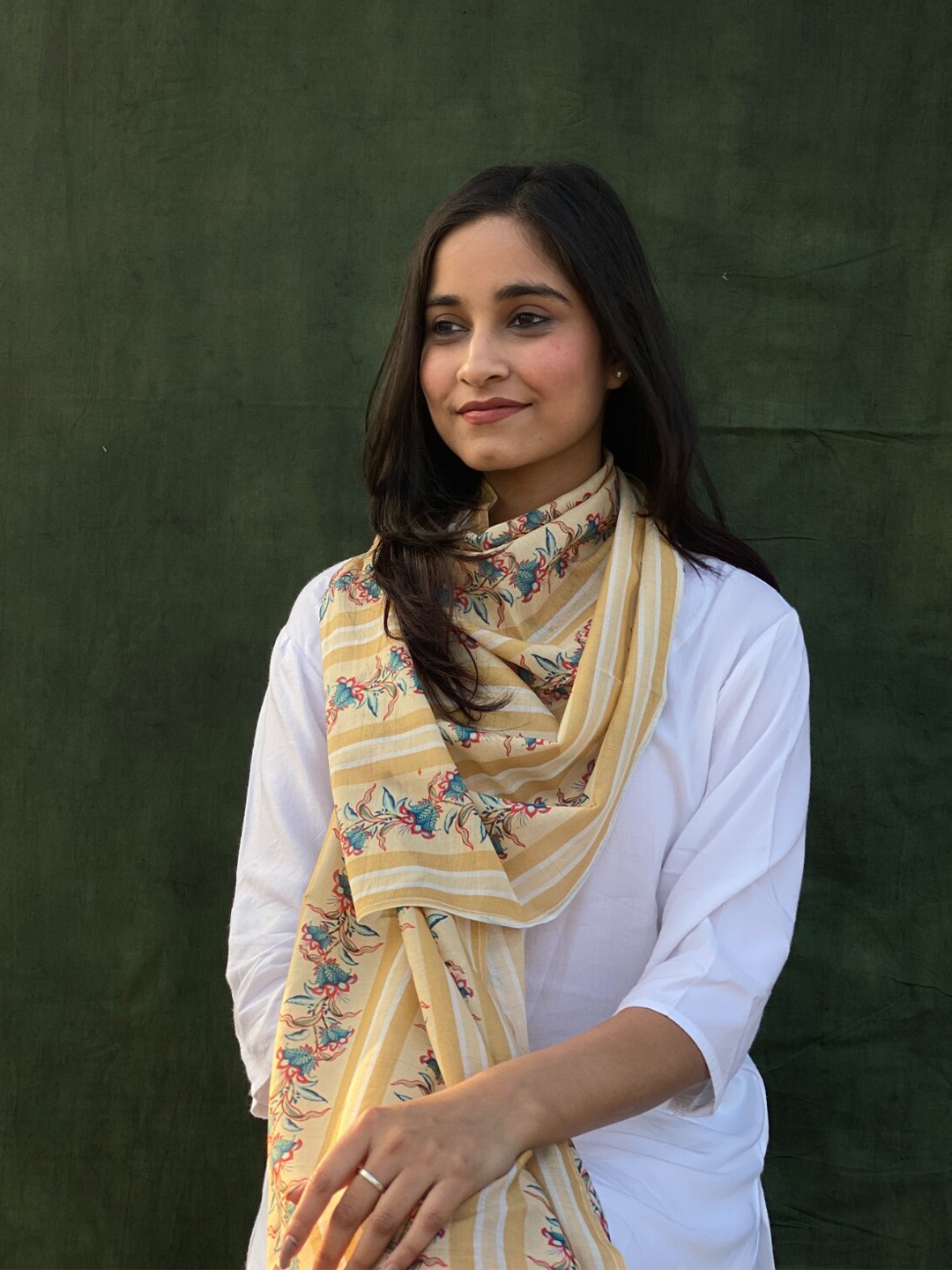 

BUTA BUTI Floral Printed Cotton Stole, Beige