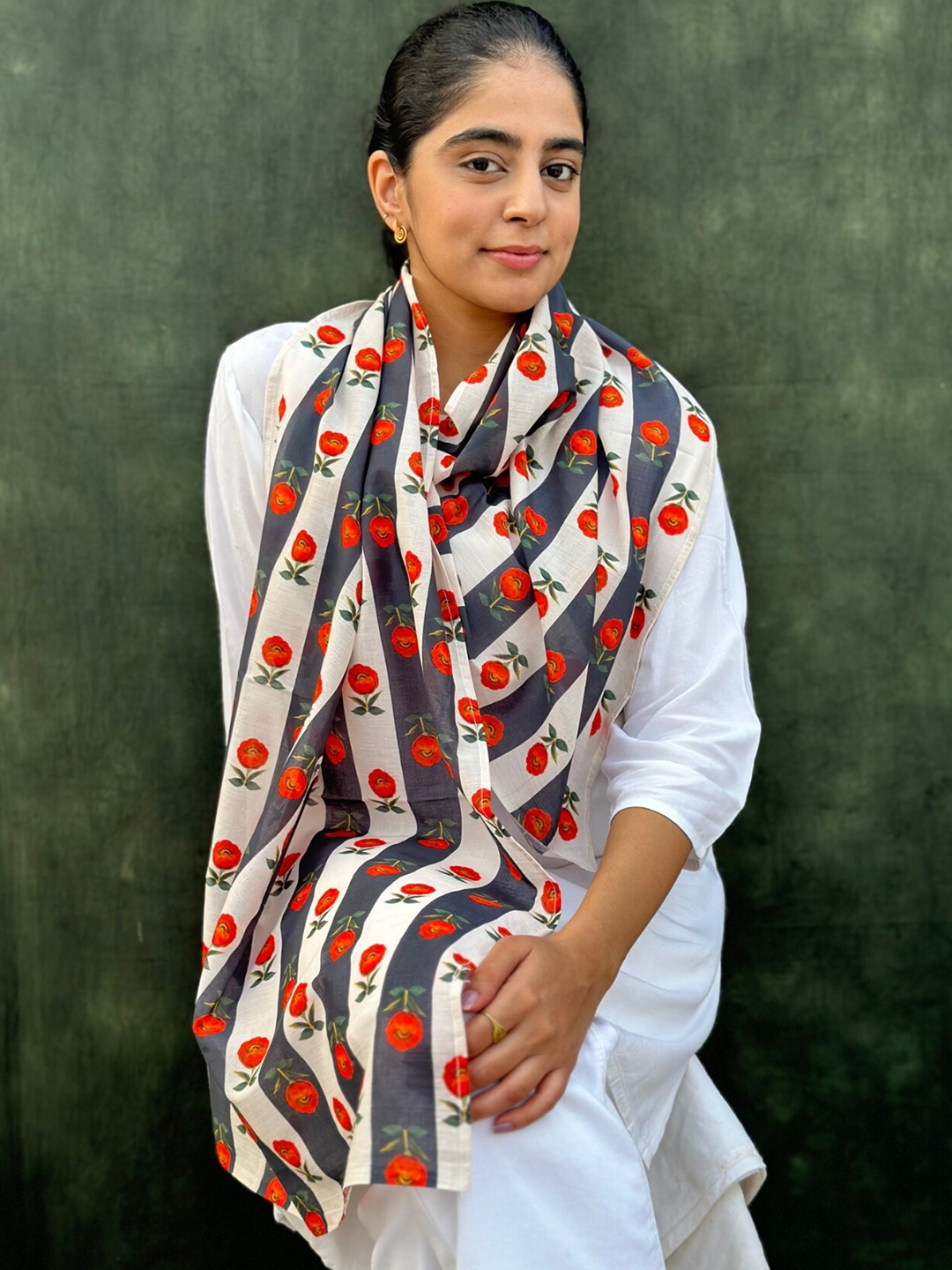 

BUTA BUTI Floral Printed Cotton Scarf, Black