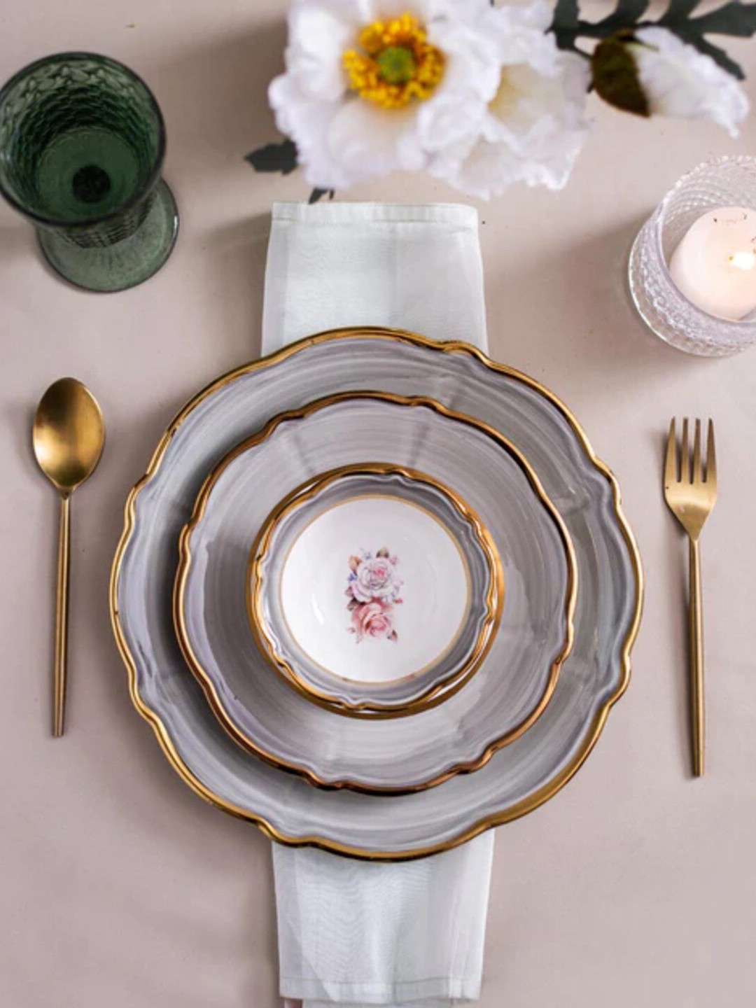

THEDECORKART Grey & White Ceramic Dinner Ware Plates