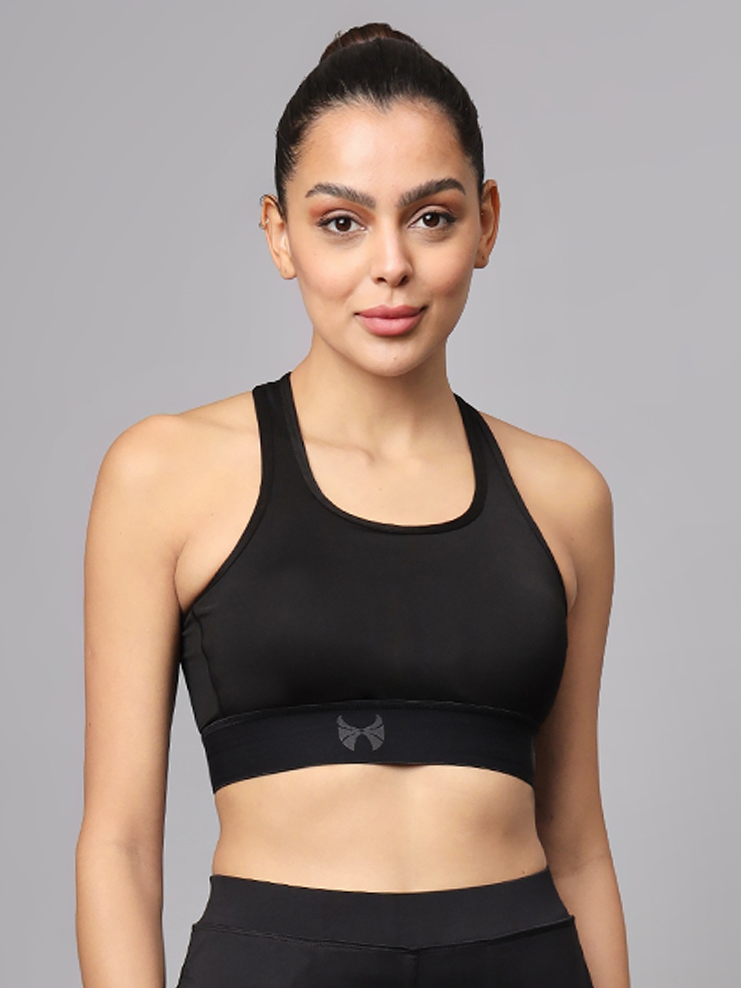 

skyria Medium Coverage Padded Rapid-Dry Workout Bra With All Day Comfort, Black