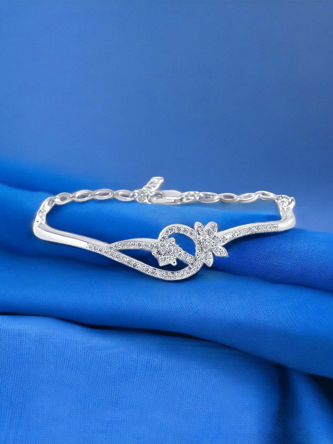 

Taraash 925 Sterling Silver Rhodium-Plated American Diamond-Studded Floral Bangle