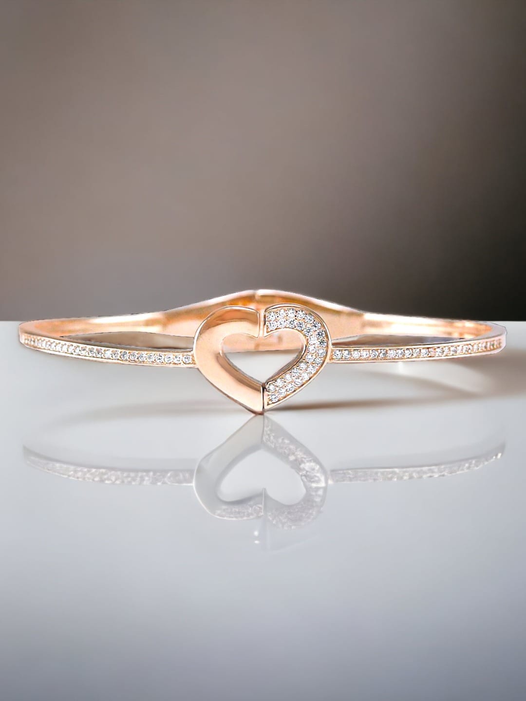 

Taraash 925 Sterling Silver Rose Gold-Plated American Diamond-Studded Break Heart Bangle