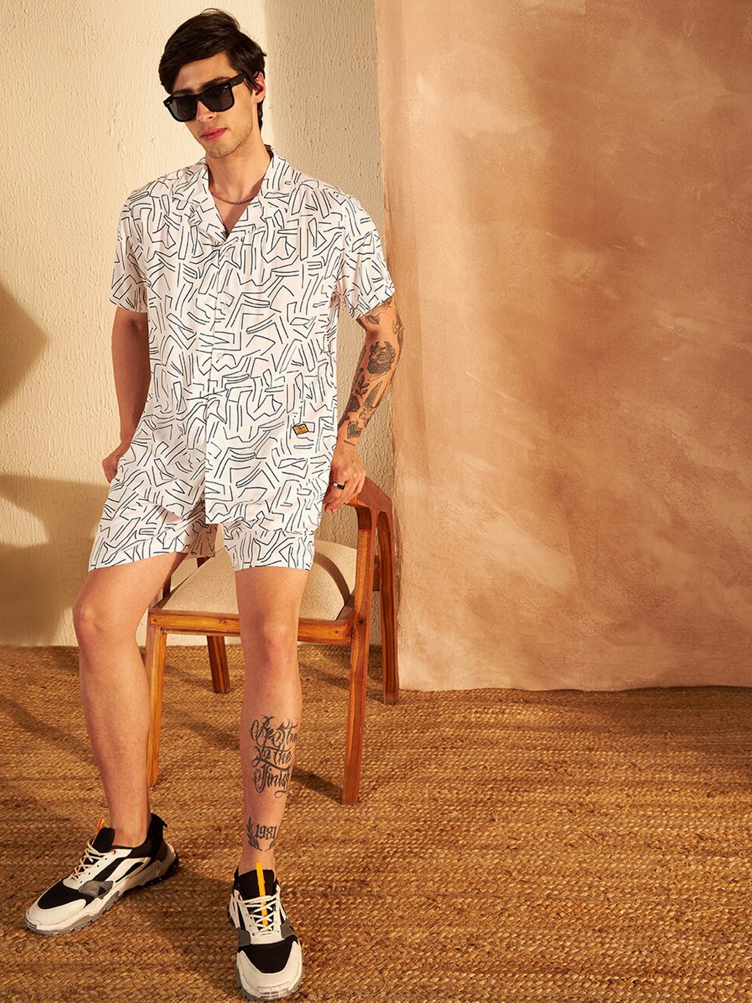 

DENNISON Geometric Printed Cuban Collar Shirt & Short, White
