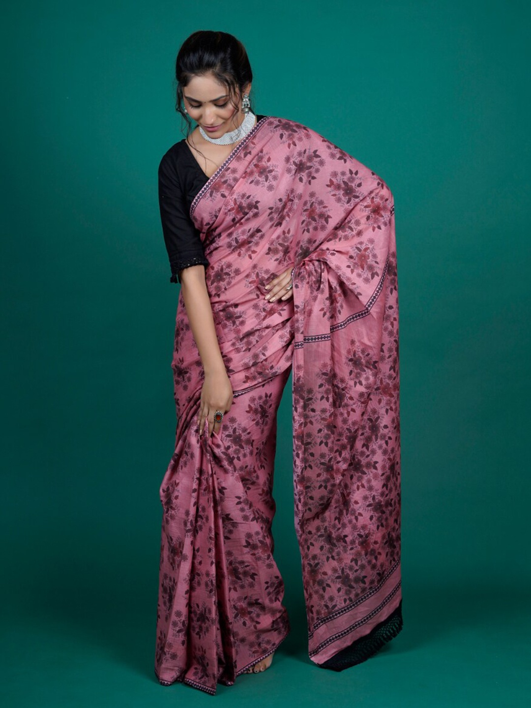 

BUTA BUTI Mauve & Brown Pure Cotton Tasseled Saree