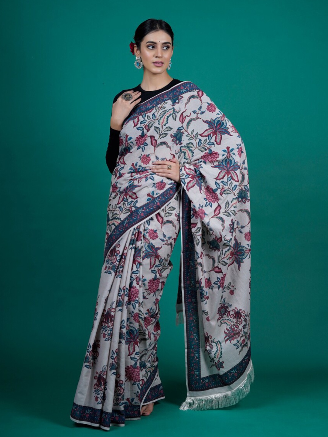 

BUTA BUTI Floral Printed Pure Cotton Saree, Off white