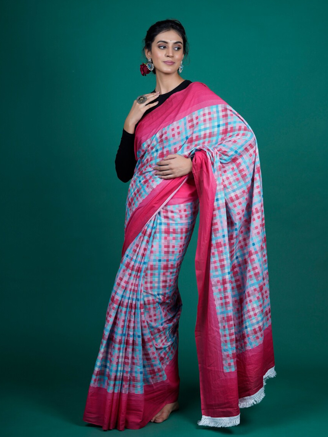 

BUTA BUTI Checks Printed Pure Cotton Tasseled Saree, Pink