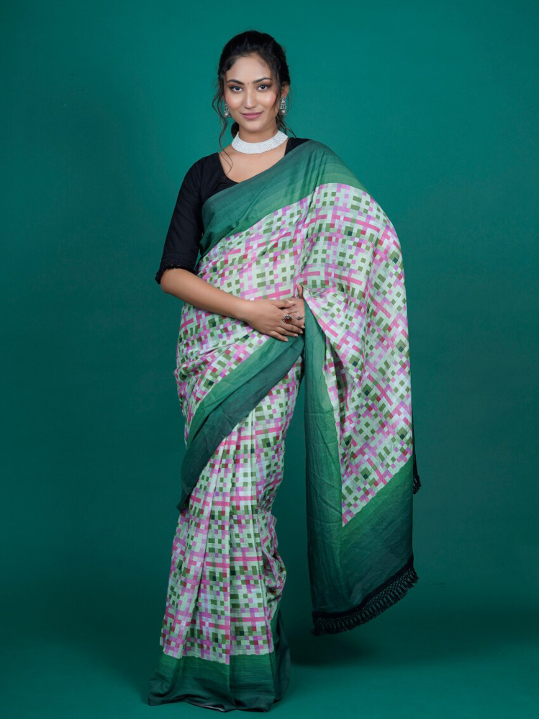 

BUTA BUTI Geometric Printed Pure Cotton Saree, Green