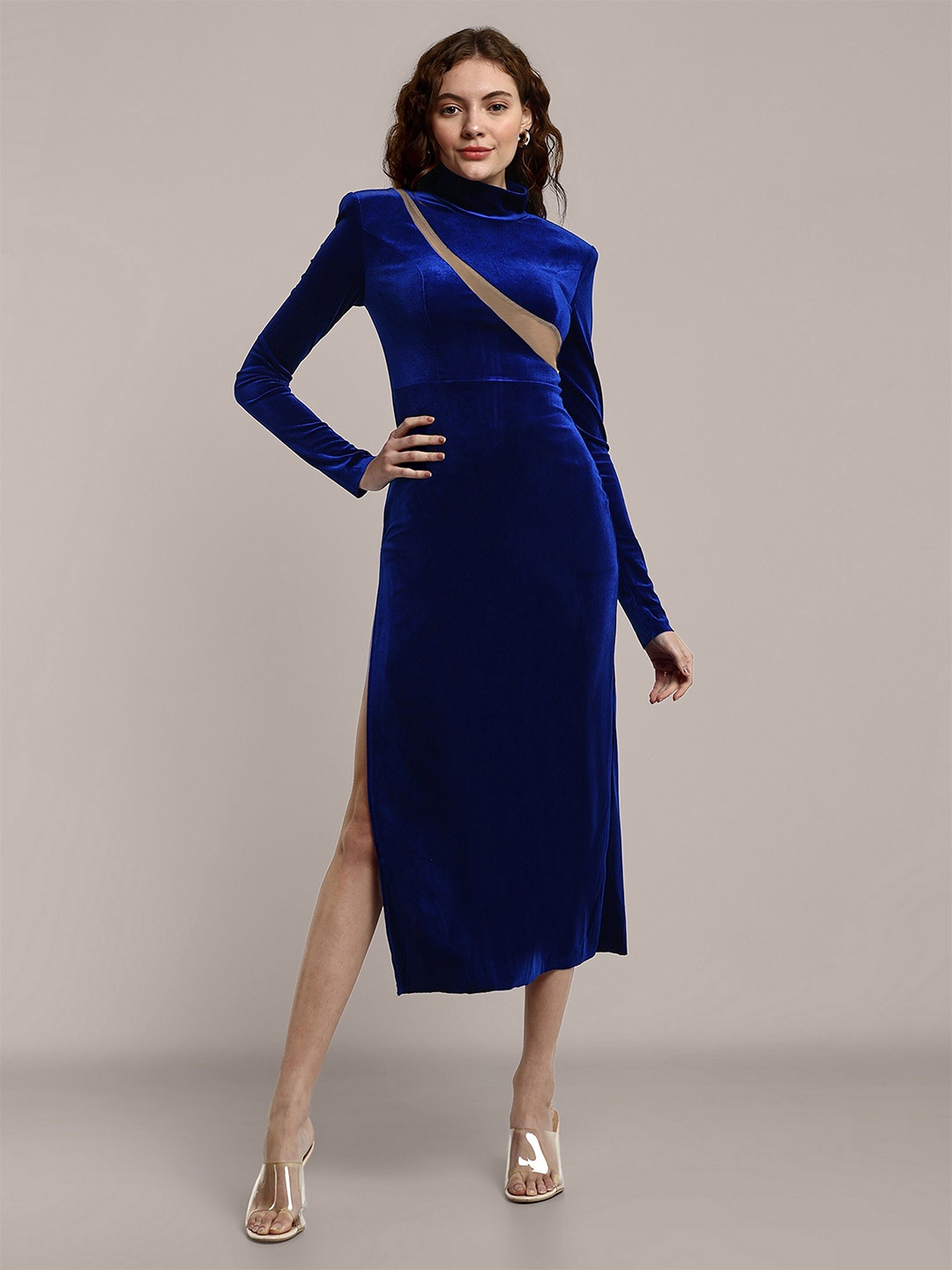 

iki chic Blue Cut-Out Detailed High Neck Velvet Bodycon Midi Dress