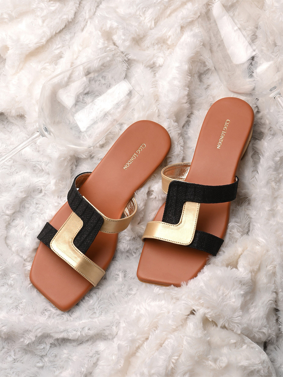 

CLOG LONDON Colourblocked Block Heels, Black