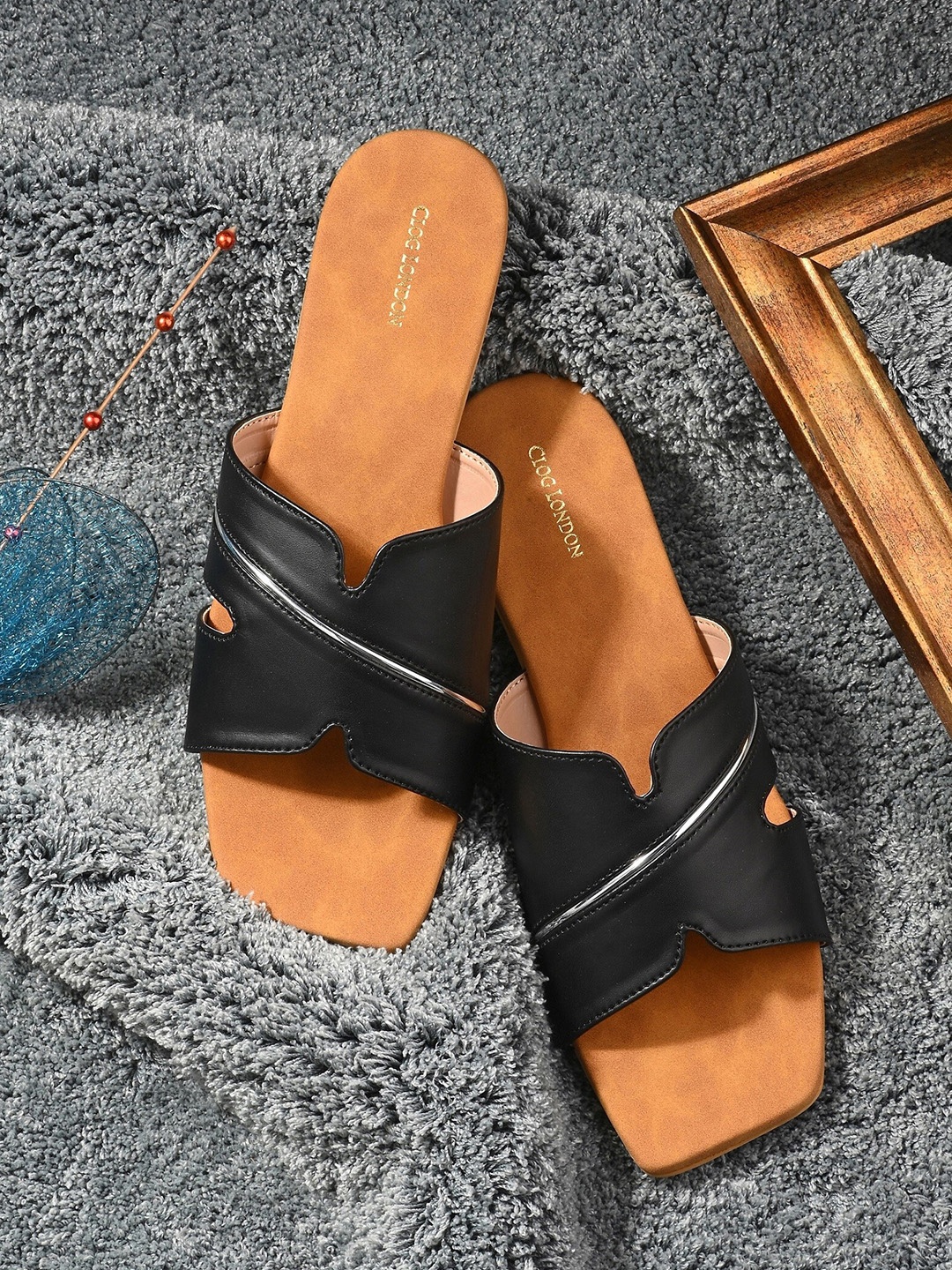 

CLOG LONDON Open Toe Block Heels, Black