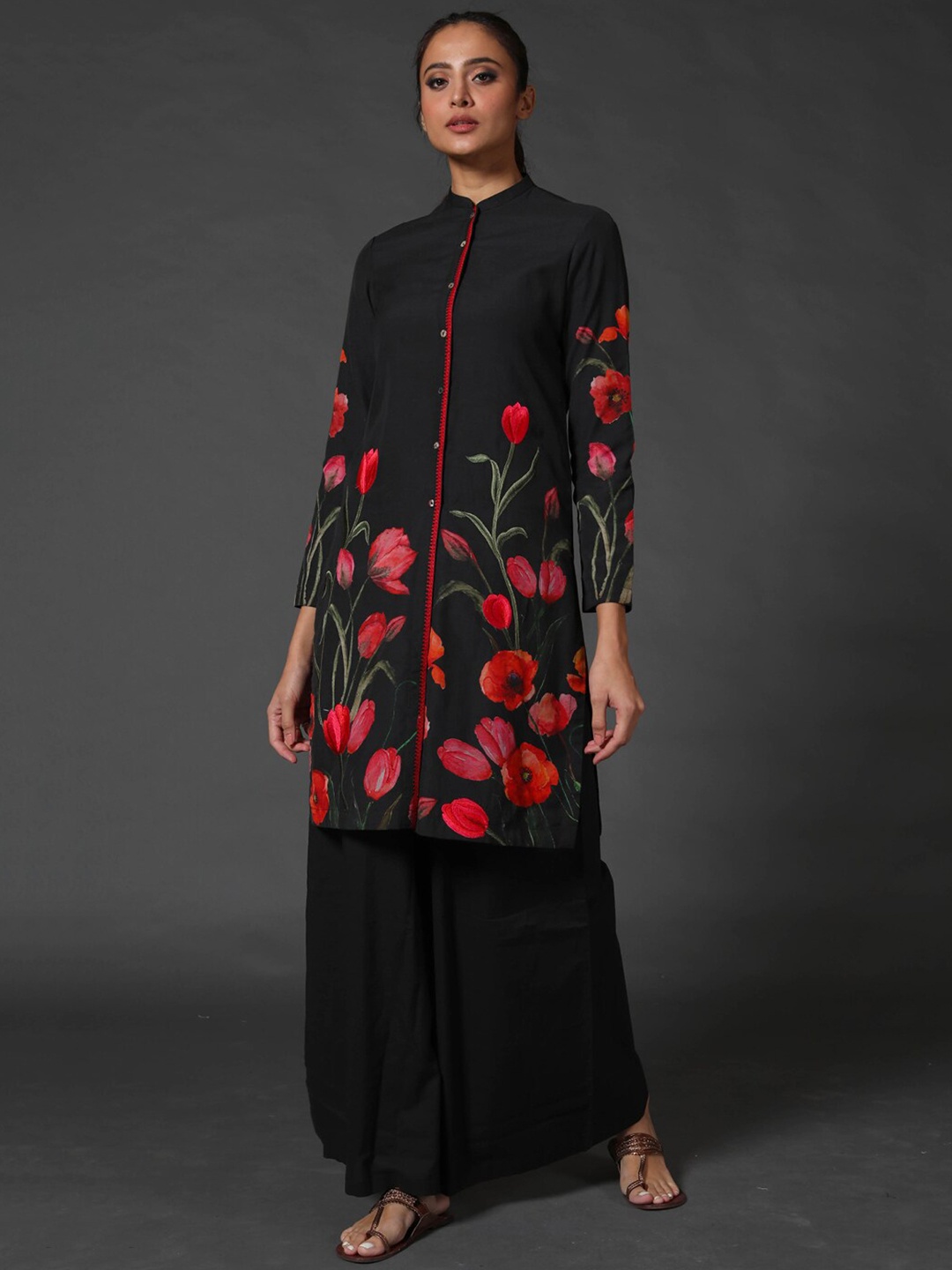 

Balance by Rohit Bal Floral Printed Chanderi Silk Kurta with Palazzos, Black