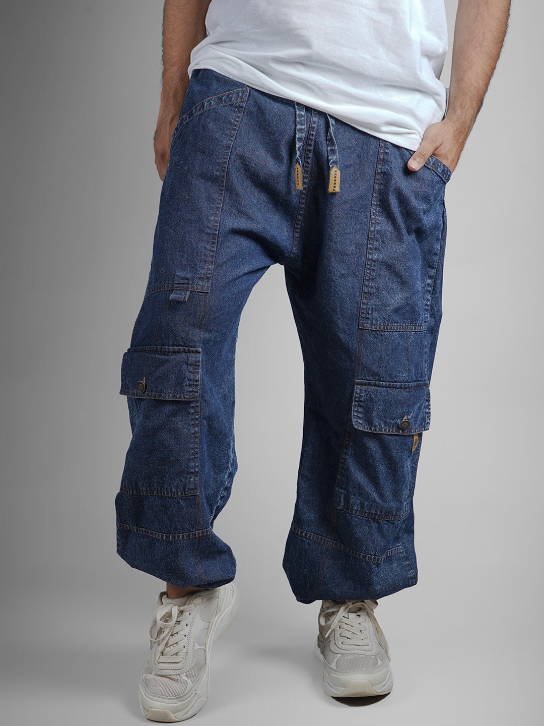 

BOMBAY TROOPER Men Mid-Rise Cotton Denim Cargos Joggers, Navy blue