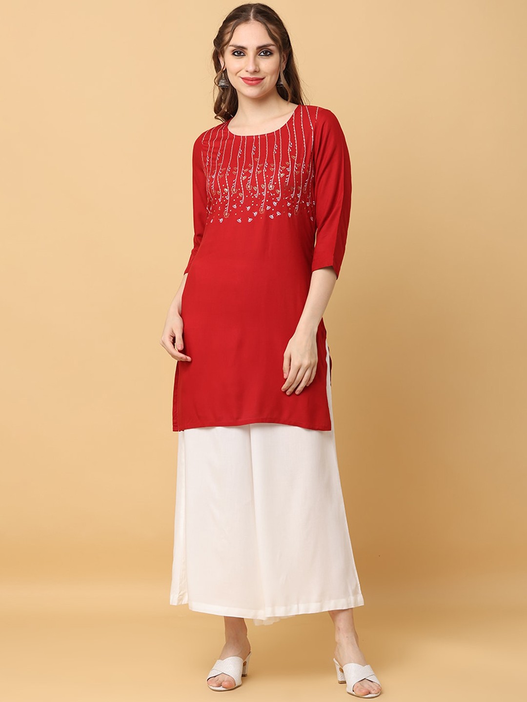 

KALINI Floral Foil Printed Straight Kurta, Maroon