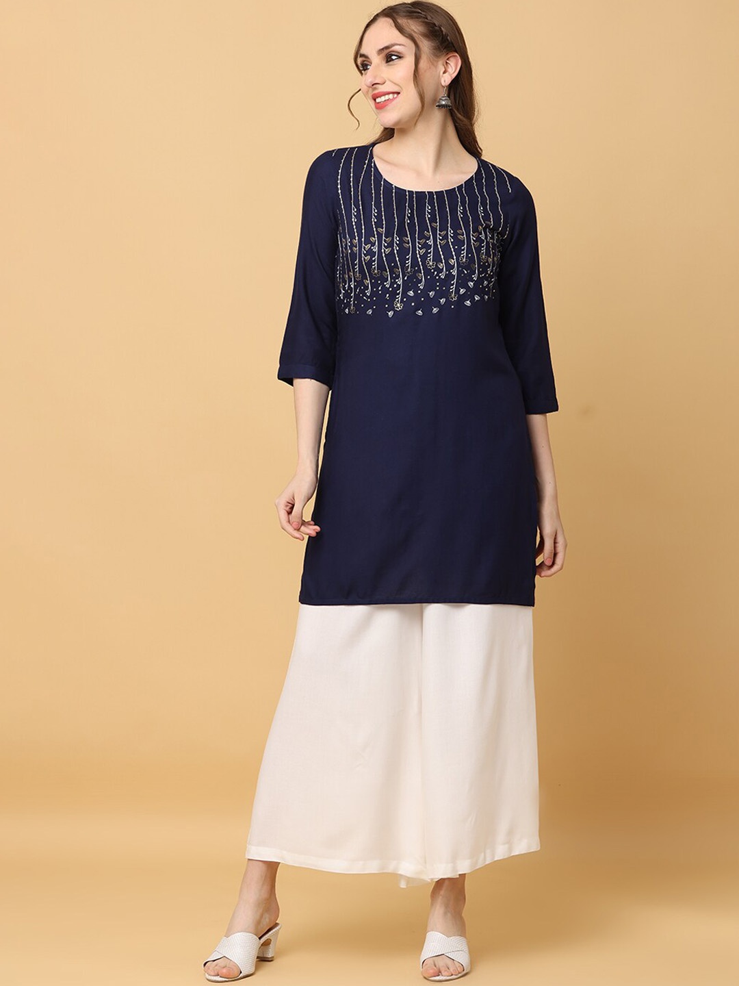 

KALINI Floral Yoke Design Straight Kurta, Navy blue