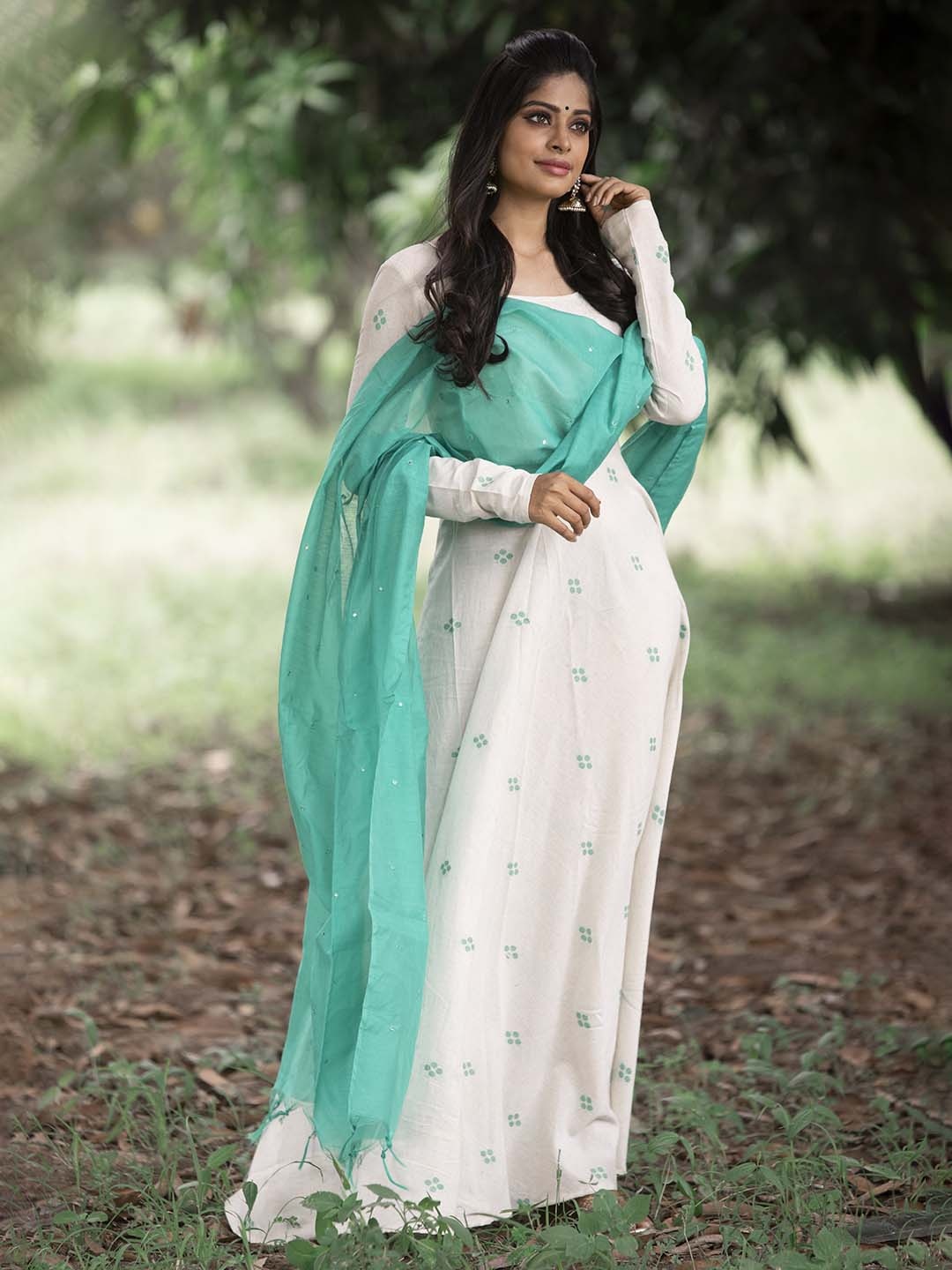 

Vinya Geometric Self Design V-Neck Fit & Flare Ethnic Maxi Dress With Dupatta, White