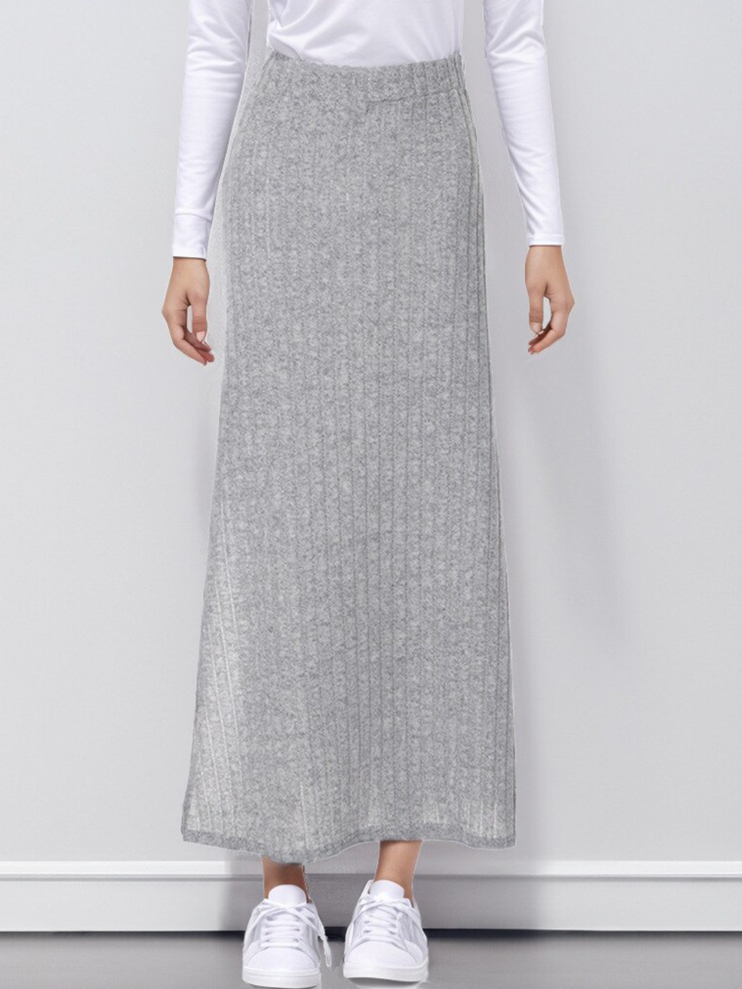 

StyleCast Grey Self Design Maxi Knitted Skirts